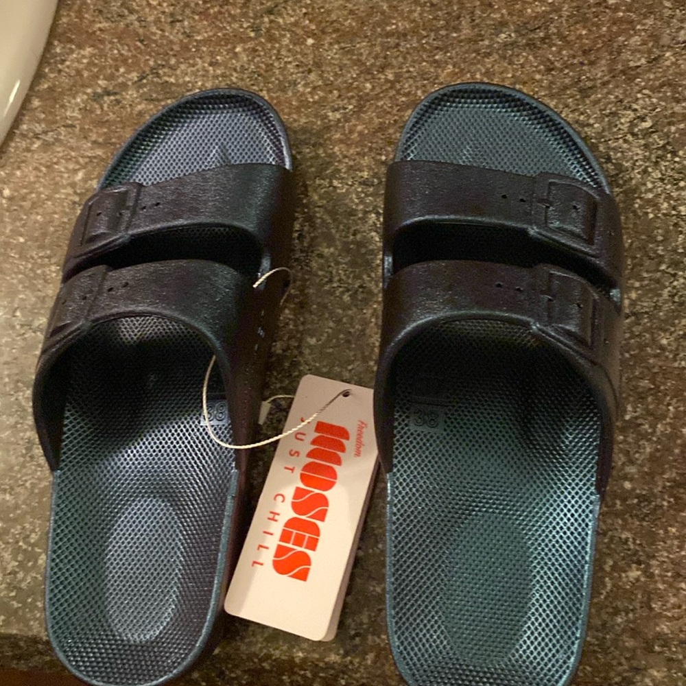 Freedom Moses twilight Birkenstock style sandal